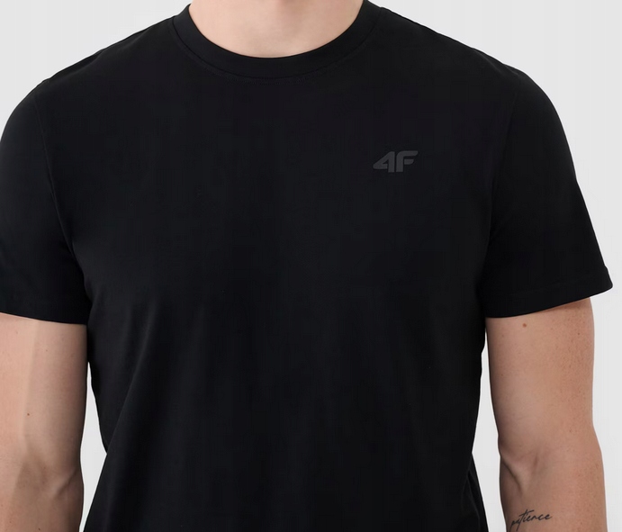 Nowy! Oryginalny 4F T-shirt S męski czarny z małym czarnym logo (226)